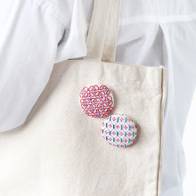 Load image into Gallery viewer, Olympus Japanese Sashiko Hitomezashi Set of 3 Button Pin Brooch Kit - Select Design
