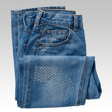 Load image into Gallery viewer, Clover Smocking and Gridding Template, Select Size (5mm or 7mm)