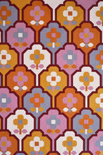 Load image into Gallery viewer, Wallflower Quilt Pattern, by Pen + Paper Patterns