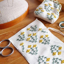 Load image into Gallery viewer, LECIEN COSMO Jizashi Counted Stitch Small Gamaguchi Kiss-lock Purse Sewing Kit, No. 2704 Buttercups