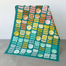 Load image into Gallery viewer, Quilt Pattern: Posy by Elizabeth Hartman