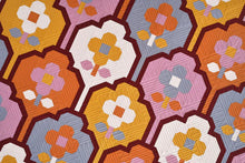 Load image into Gallery viewer, Wallflower Quilt Pattern, by Pen + Paper Patterns