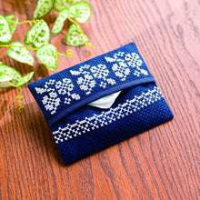 Load image into Gallery viewer, LECIEN COSMO Counted Cross Stitch Pocket Tissue Pouch Sewing Kit, No. 3713 Lace