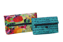 Load image into Gallery viewer, Snapshot Foldover Bags, Patterns by Annie